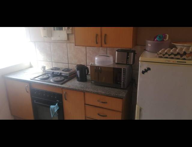 2 BEDROOM FLAT SOLD IN ELANDSHEUWEL